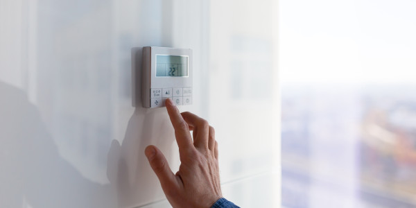 Comprar / Vender Casas Unifamiliares y Chalets en Alicante · con Sistemas de Climatización, Aire Acondicionado y Calefacción