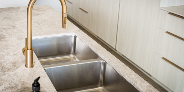 Comprar / Vender Casas Unifamiliares y Chalets en Alicante · con Cocinas de Diseño