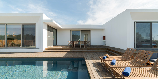 Compraventa de Inmuebles en Alicante · Casas Diseño Minivalista
