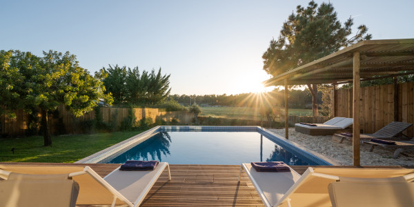 Inversores, Intermediarios, Agentes y Brokers Inmobiliarios en Teulada · Masías