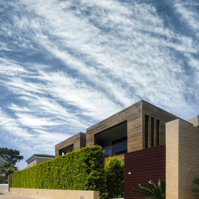 Inversores, Intermediarios, Agentes y Brokers Inmobiliarios en Alicante